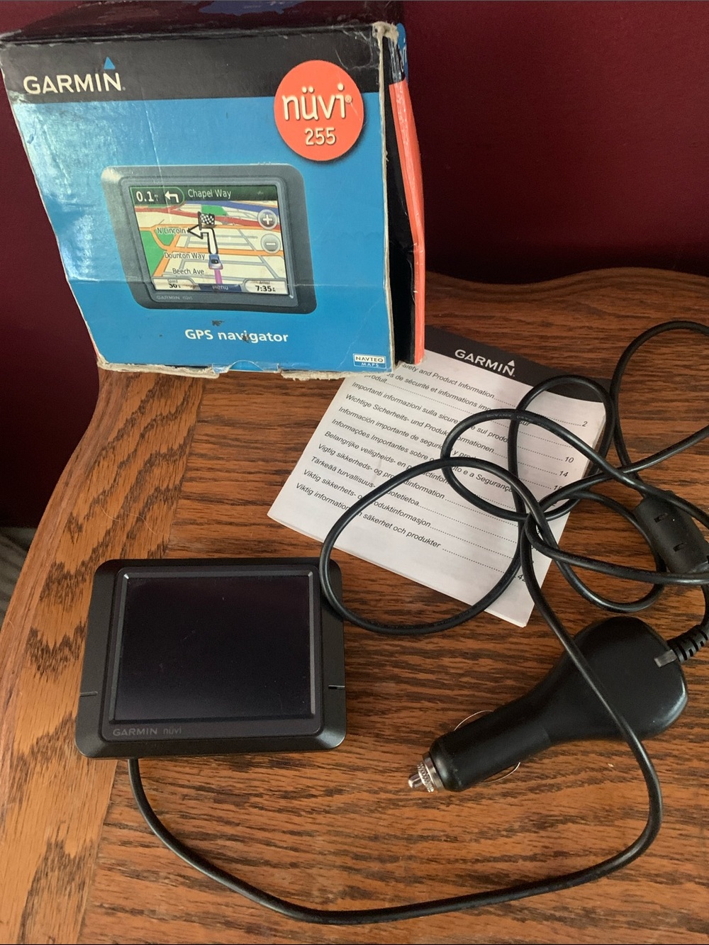 garmin nüvi 255 GPS Navigator in black